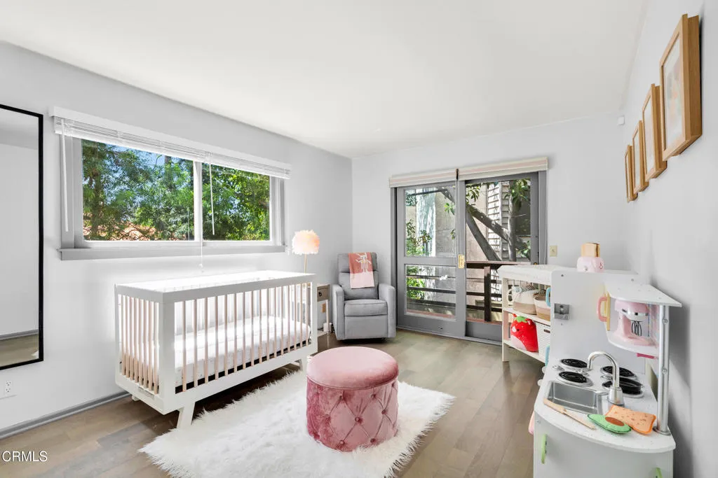 Sierra Madre, California 91024, United States, 3 Bedrooms Bedrooms, ,3 BathroomsBathrooms,Residential,Active,203245