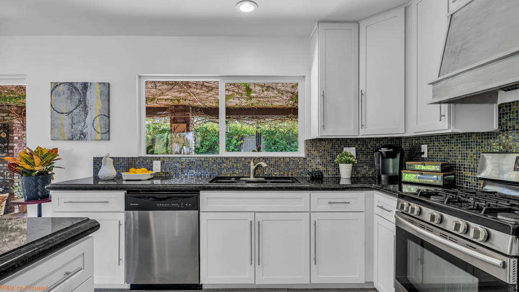 El Rancho Vista Estates - Residential Lease