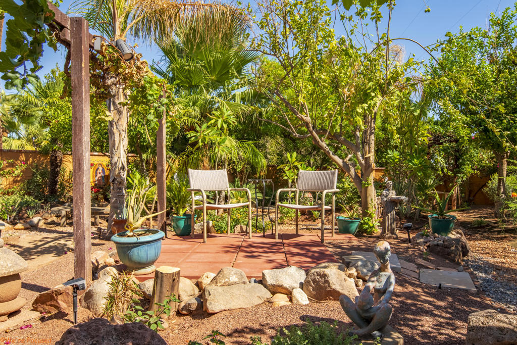 El Rancho Vista Estates - Residential Lease