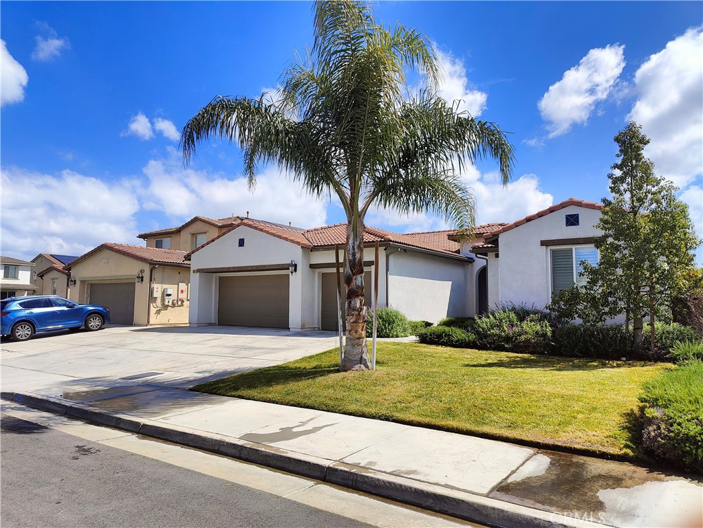 5013 Clematis Court
