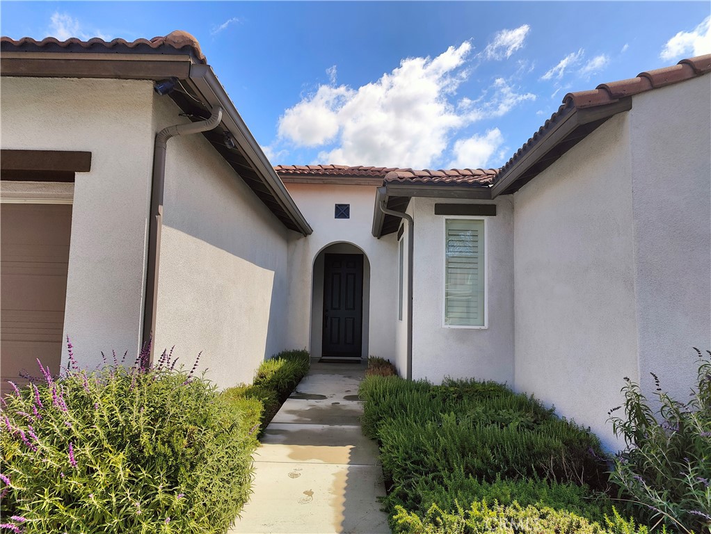 5013 Clematis Court