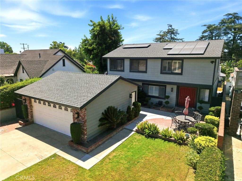 326 E I Street