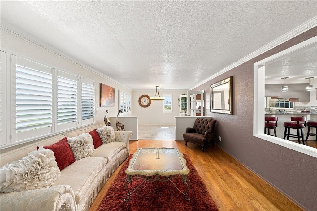 326 E I Street