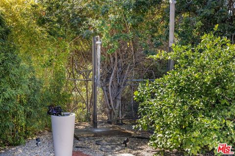 Tiny photo for 970 Lehigh Street, Altadena, CA 91001 (MLS # 26660649)