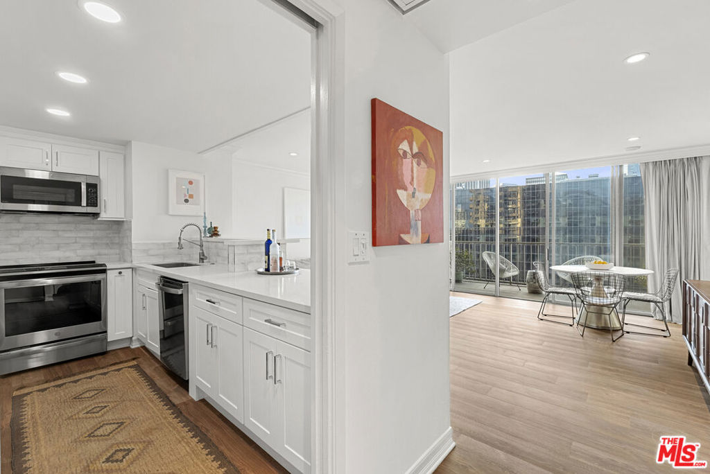 2160 Century Parkway 910