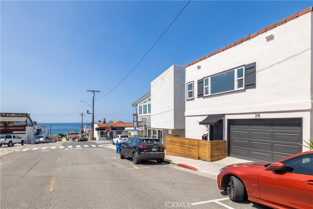215 Longfellow Avenue