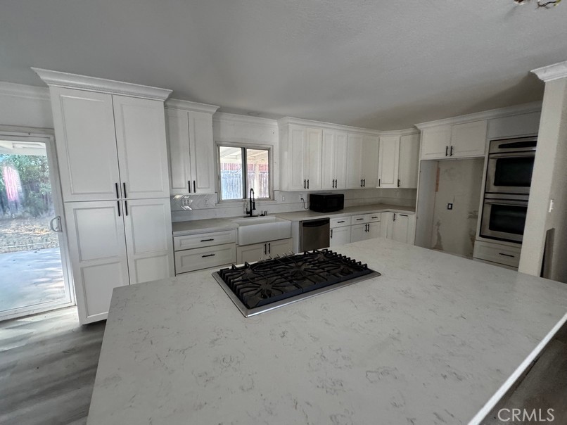 510 W Hacienda