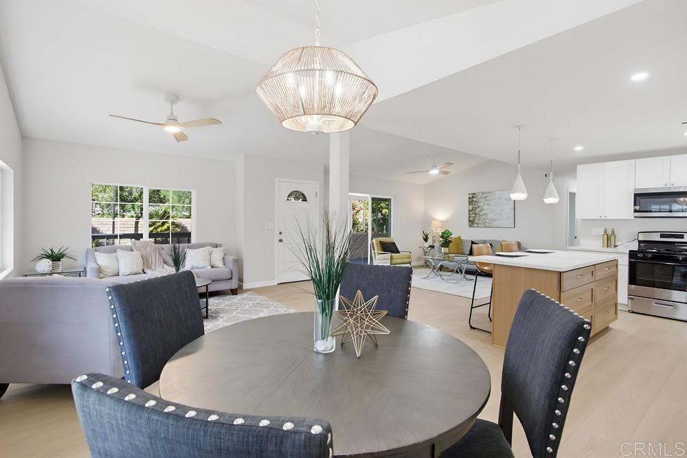 525 W El Norte Pkwy 302