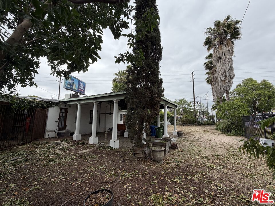 5506 Venice Boulevard