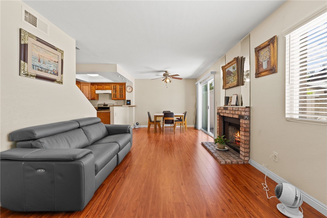 7342 Cerritos Avenue 2
