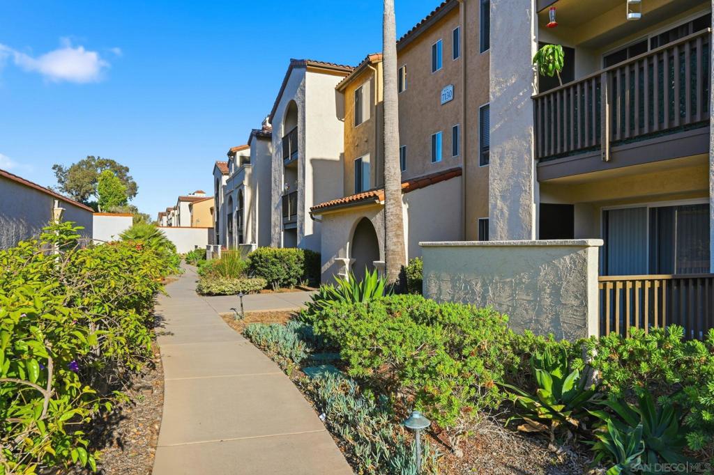 7130 Shoreline Dr DR 1212, San Diego CA 92122