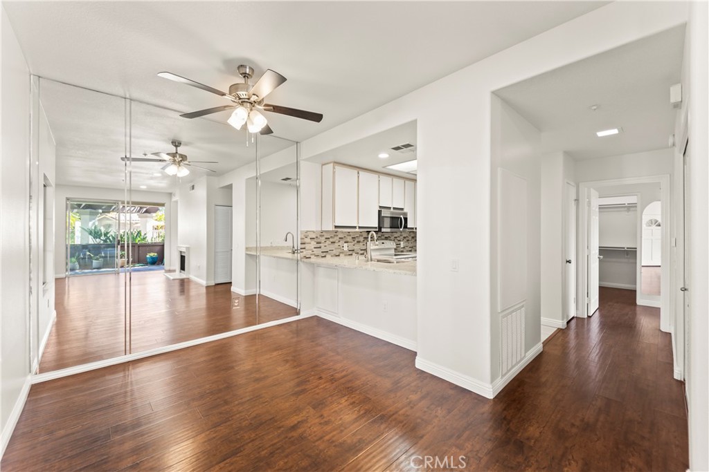 2960 Champion Way 1304