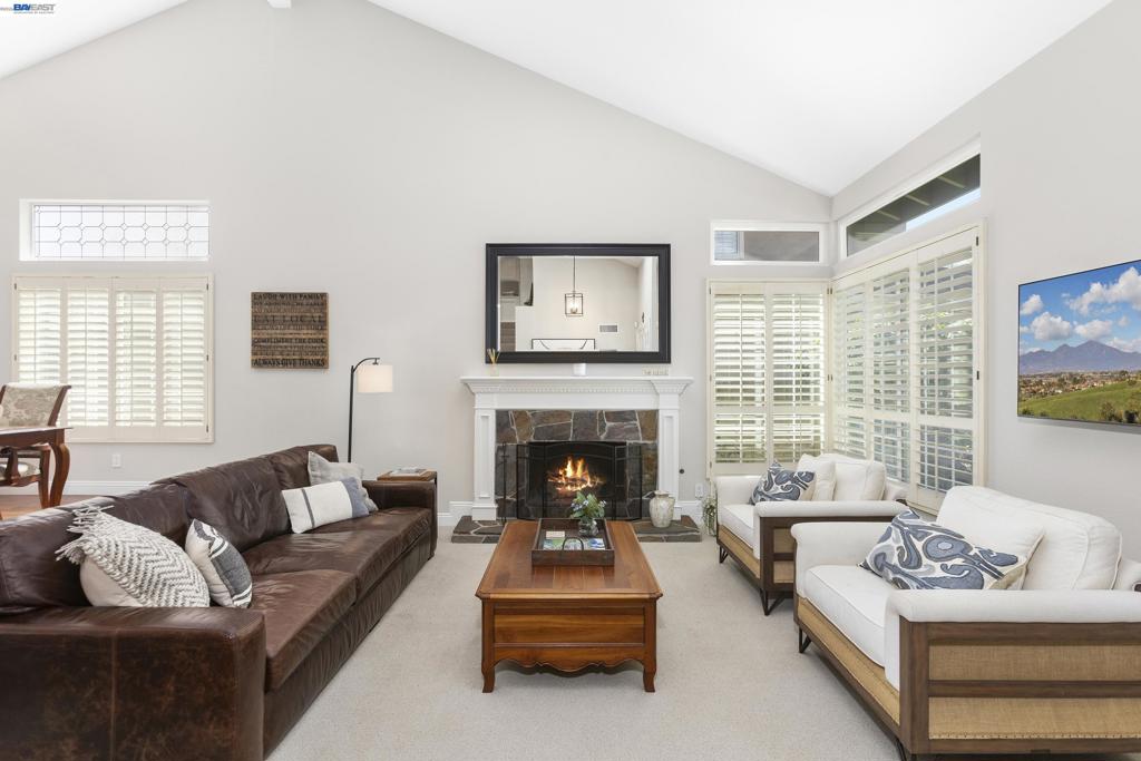 26612 Sierra Vista