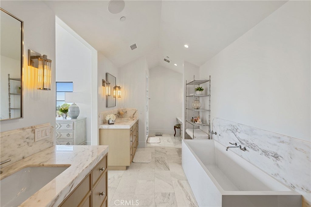 250 High Drive, Laguna Beach CA 92651 - Photo 15