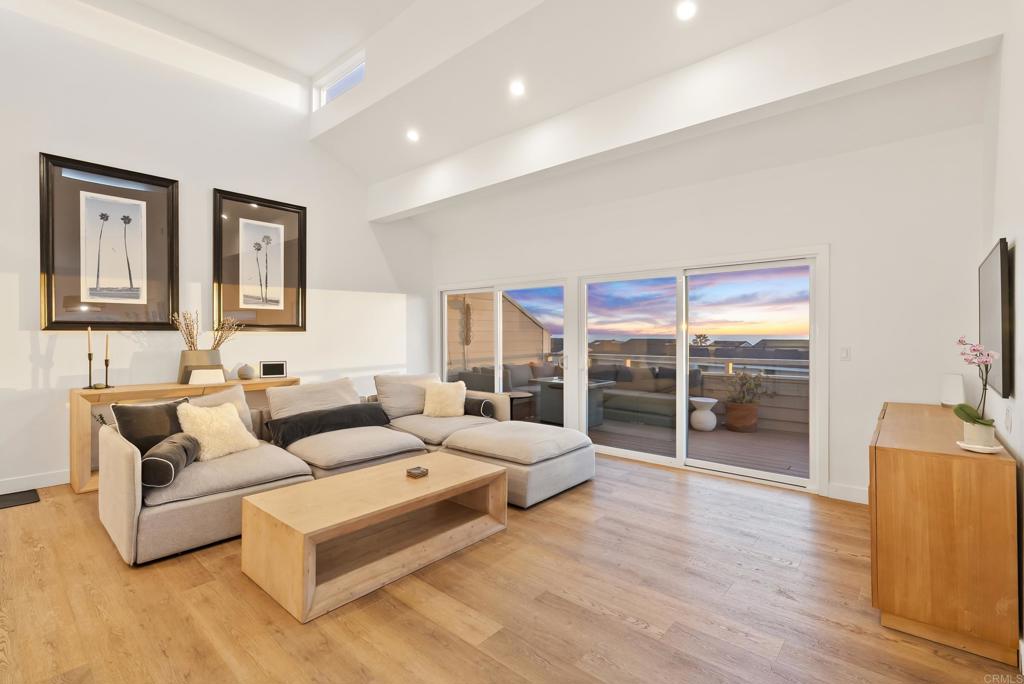 1875 Parliament Drive