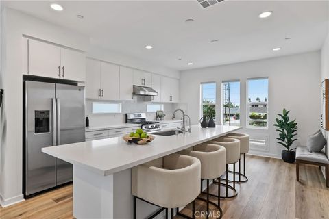 Photo of 536 Caleigh Lane, Costa Mesa, CA 92627 (MLS # PW25112101)