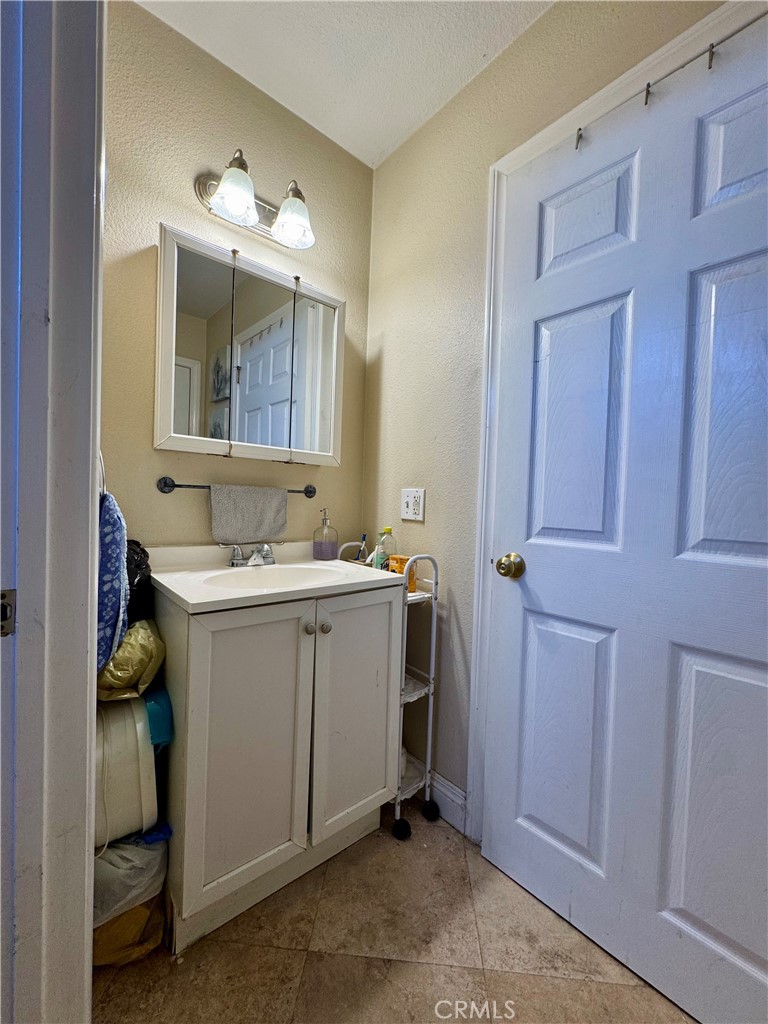 355 W 84th