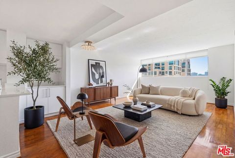 Photo of 10535 Wilshire Boulevard #1601, Los Angeles, CA 90024 (MLS # 26700407)