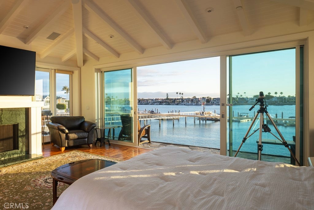 2323 Bayside Drive, Corona Del Mar CA 92625 - Photo 24