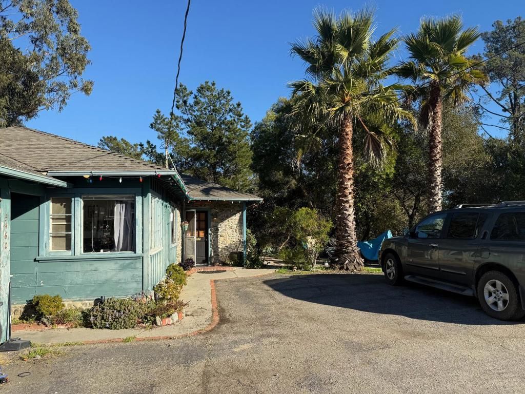 listing image 130729763194762791727