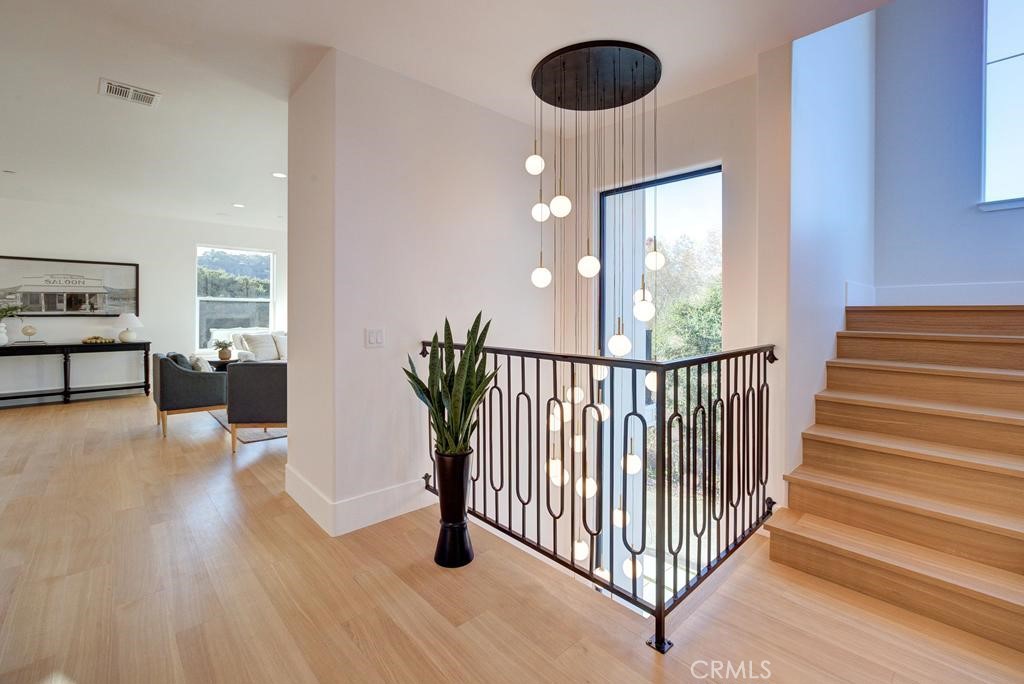 582 Paseo Street
