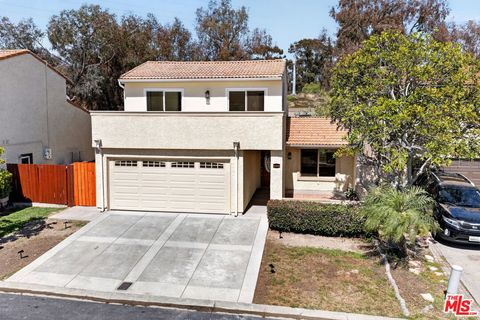 Photo of 31076 Via San Vicente, San Juan Capistrano, CA 92675 (MLS # 26835683)