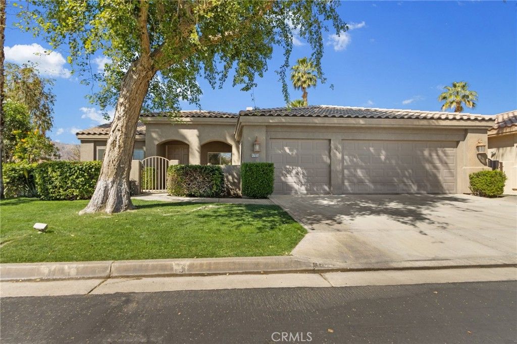 Photo of 47935 Via Opera, La Quinta, CA 92253 (MLS # OC26056228)