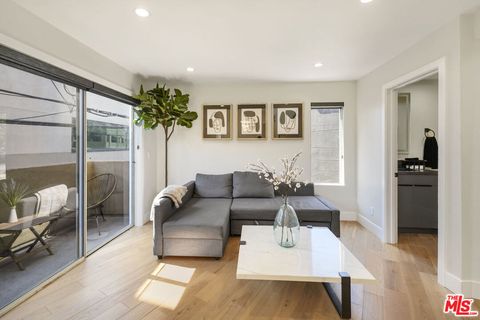 Photo of 4139 Cahuenga Boulevard #106, North Hollywood, CA 91602 (MLS # 26834531)