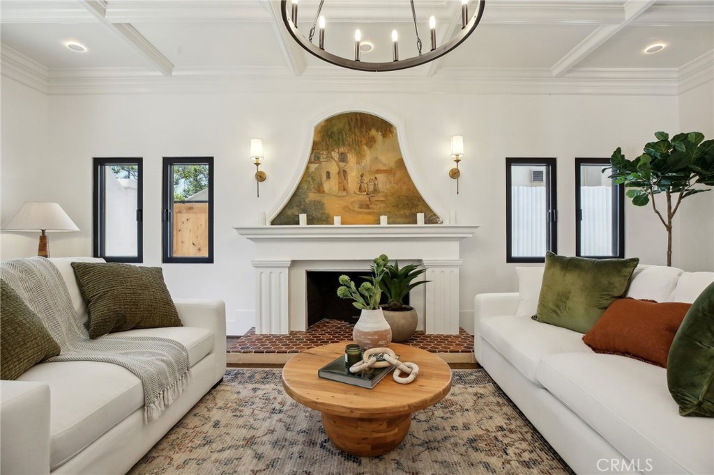 Properties 1 6373 W 6TH Street