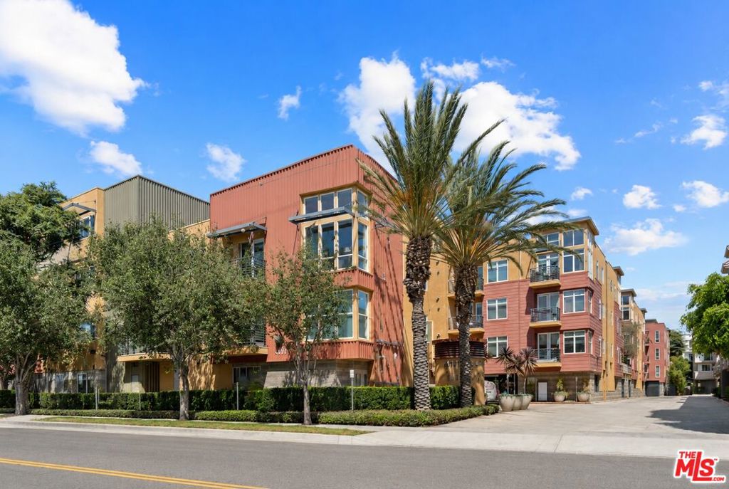 4050 Glencoe Avenue 315