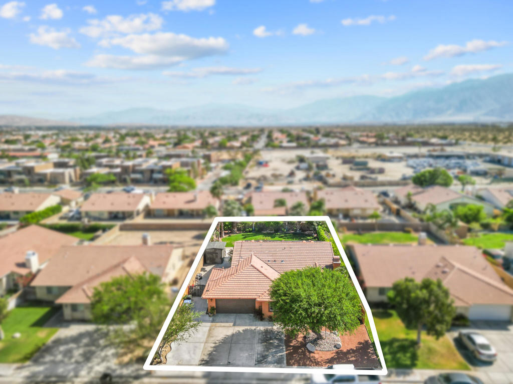 65863 Estrella Avenue