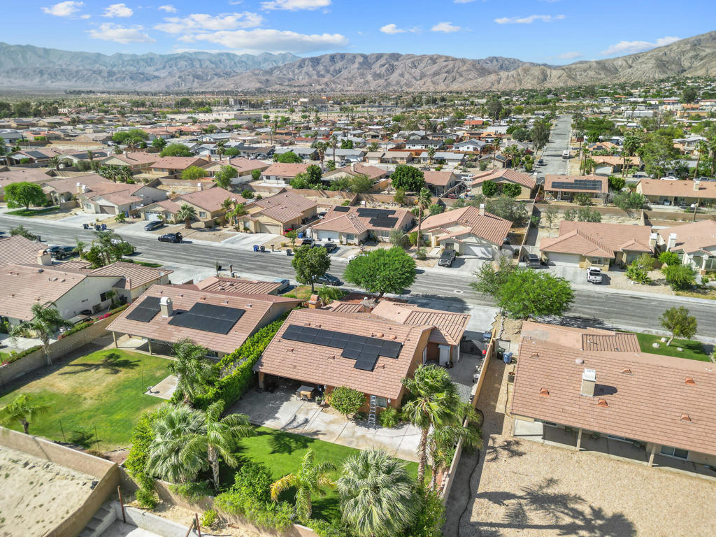 65863 Estrella Avenue