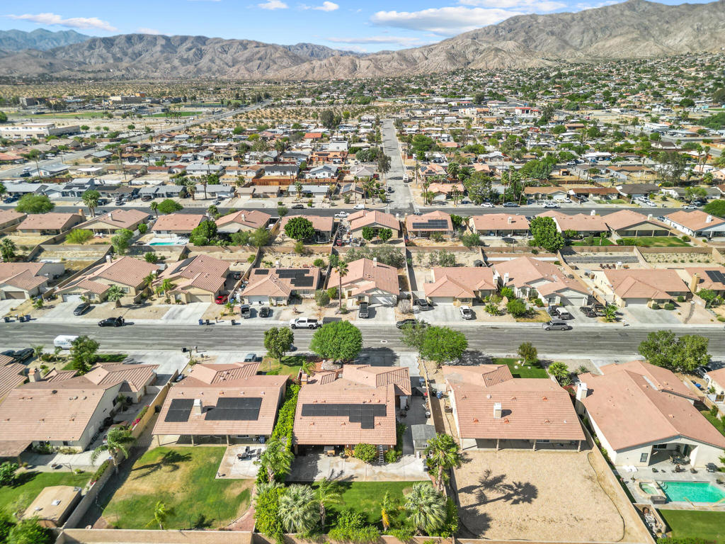 65863 Estrella Avenue