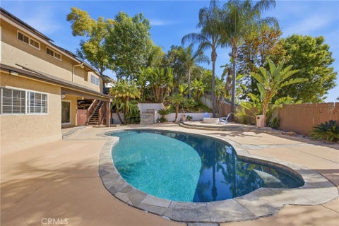 Photo of 815 Sheridan Ave, Escondido, CA 92026 (MLS # SW26128152)