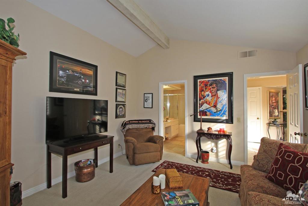 The Lakes Country Cl - Residential Lease