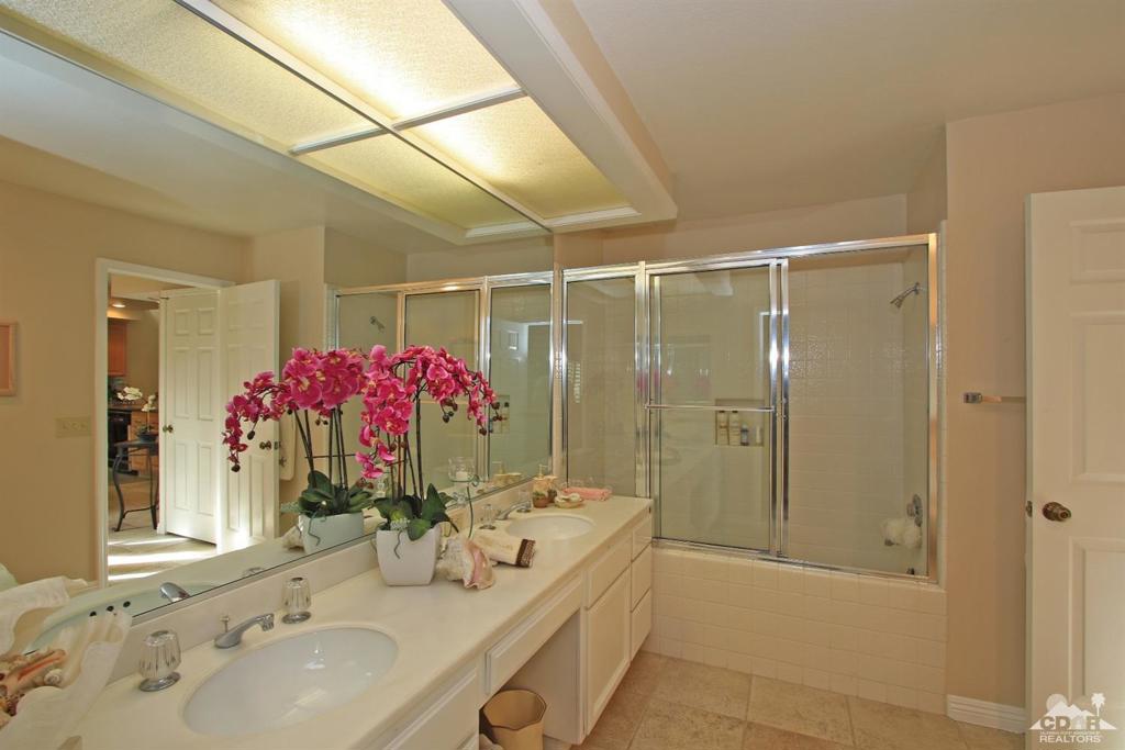 The Lakes Country Cl - Residential Lease