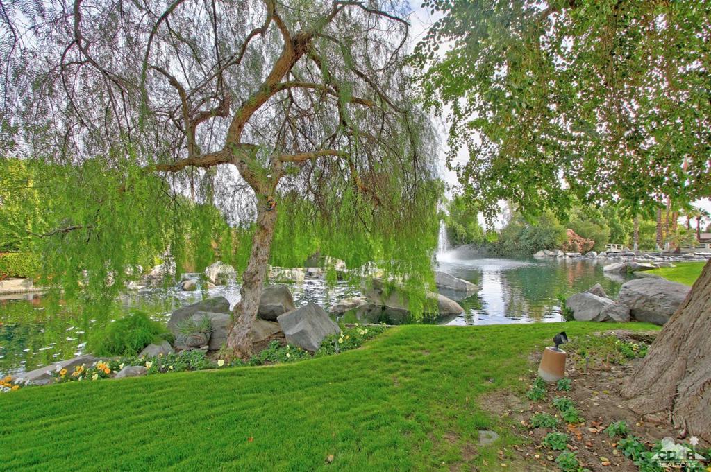 The Lakes Country Cl - Residential Lease