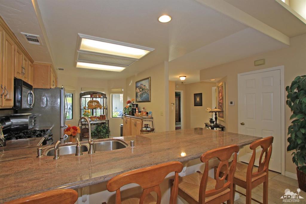 The Lakes Country Cl - Residential Lease