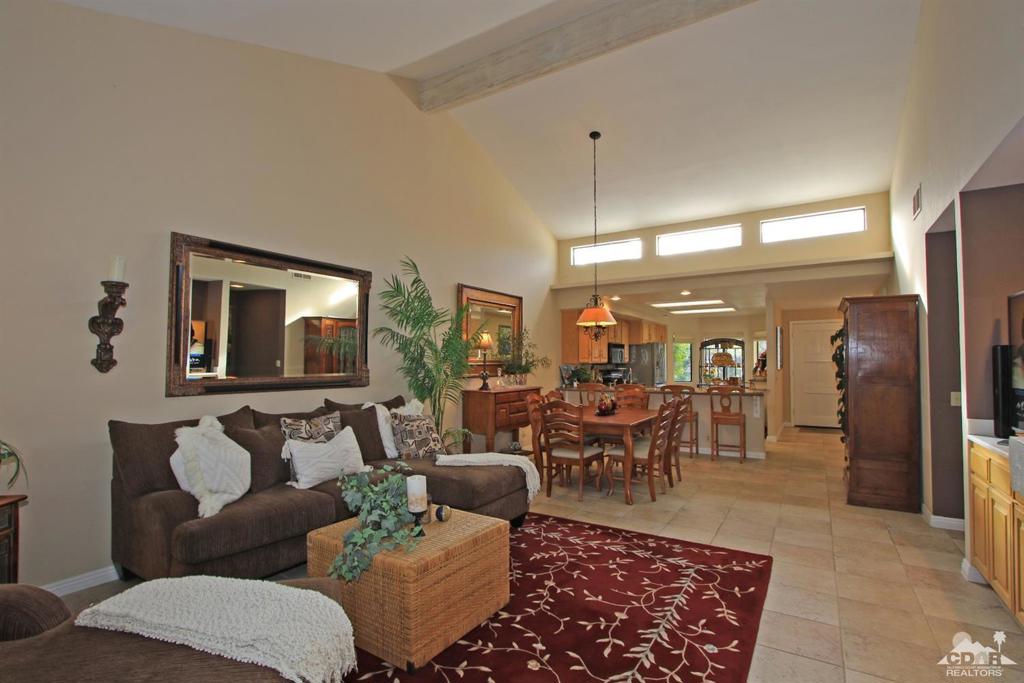 The Lakes Country Cl - Residential Lease