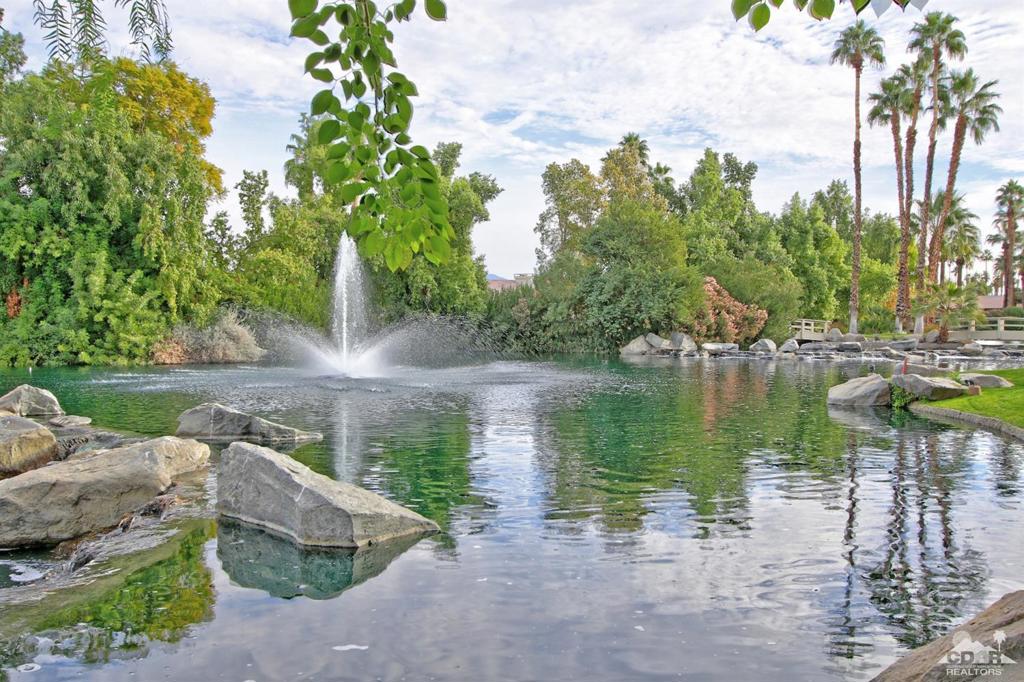 The Lakes Country Cl - Residential Lease