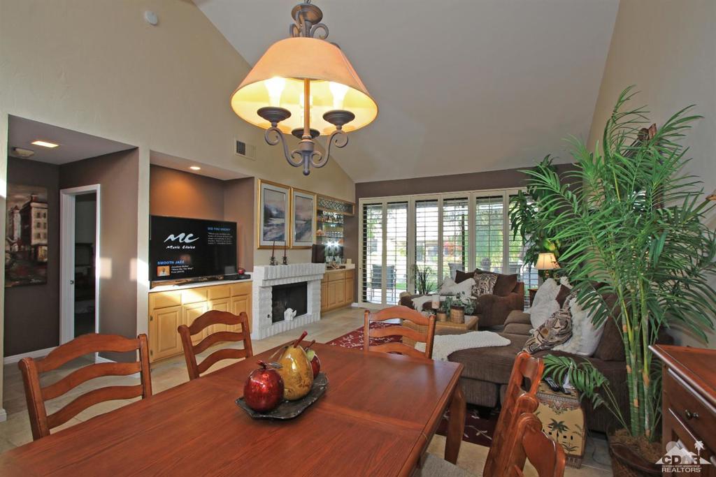 The Lakes Country Cl - Residential Lease