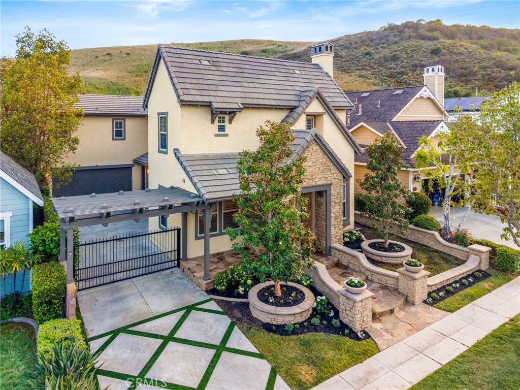 Photo of 8 Calliandra St, Ladera Ranch, CA 92694 (MLS # OC26094905)