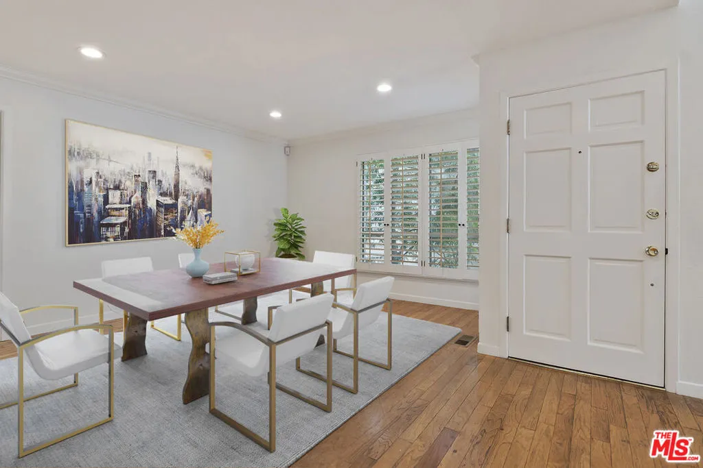 Los Angeles, California 90077, United States, 5 Bedrooms Bedrooms, ,3 BathroomsBathrooms,Residential,Active,193094