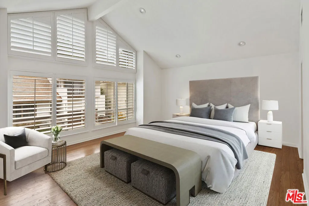 Los Angeles, California 90077, United States, 5 Bedrooms Bedrooms, ,3 BathroomsBathrooms,Residential,Active,193094