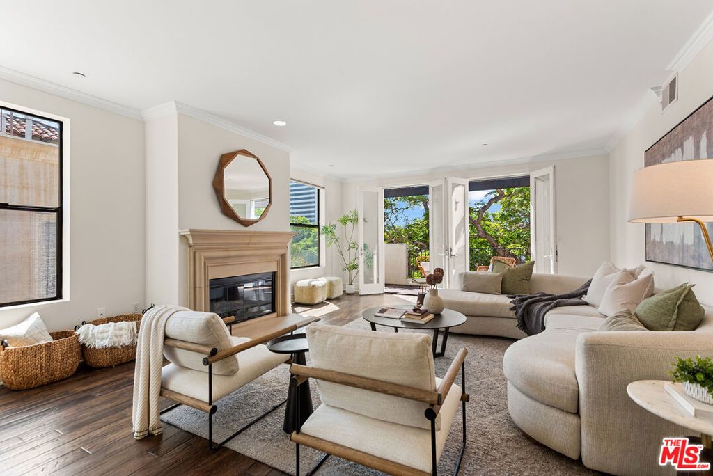 Photo of 1530 Camden Avenue #PH3, Los Angeles, CA 90025 (MLS # 25596011)