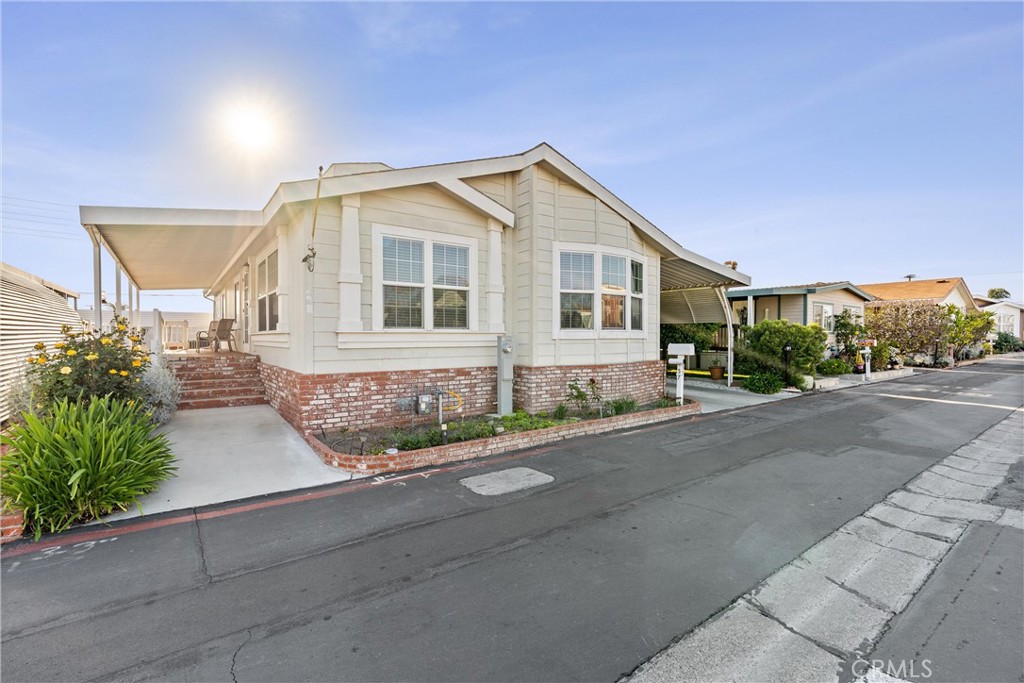 16444 Bolsa Chica Street 57