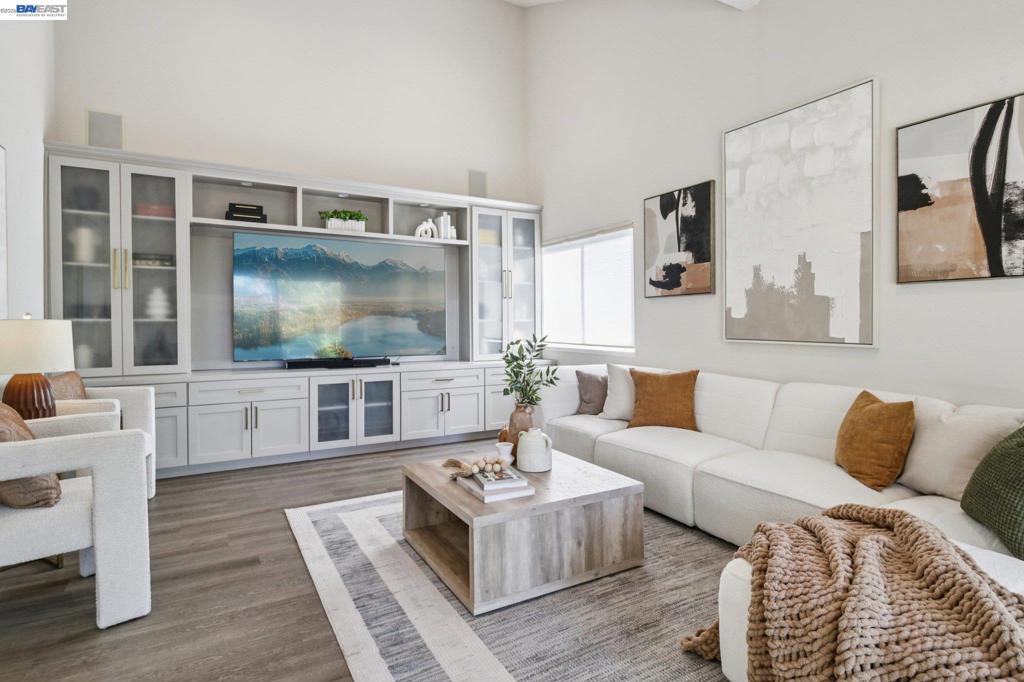 3388 Royal Meadow Ln