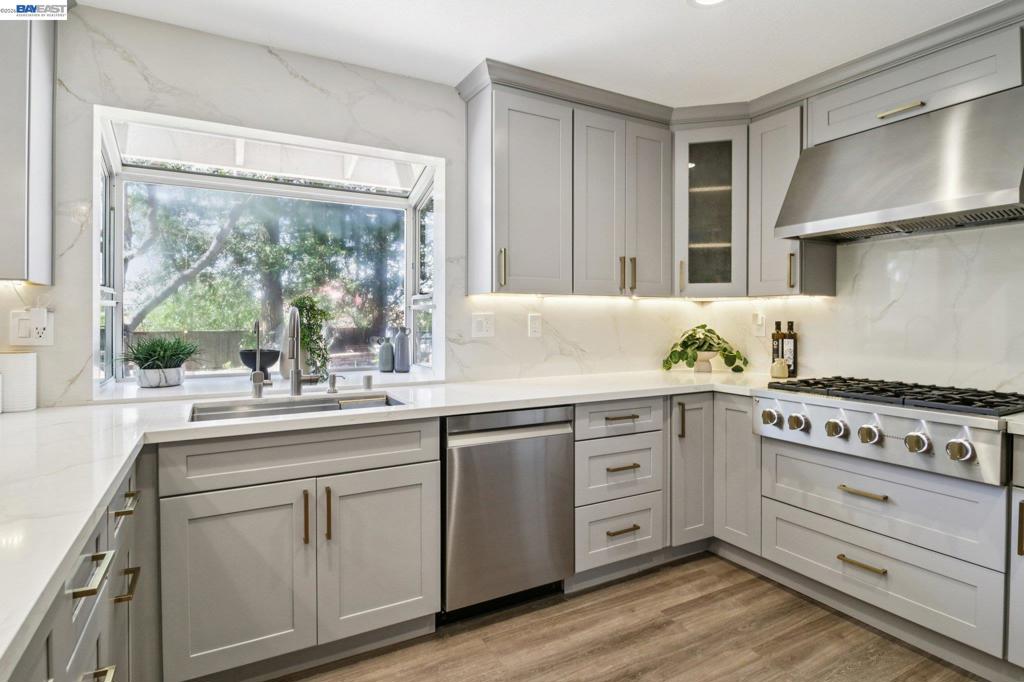 3388 Royal Meadow Ln