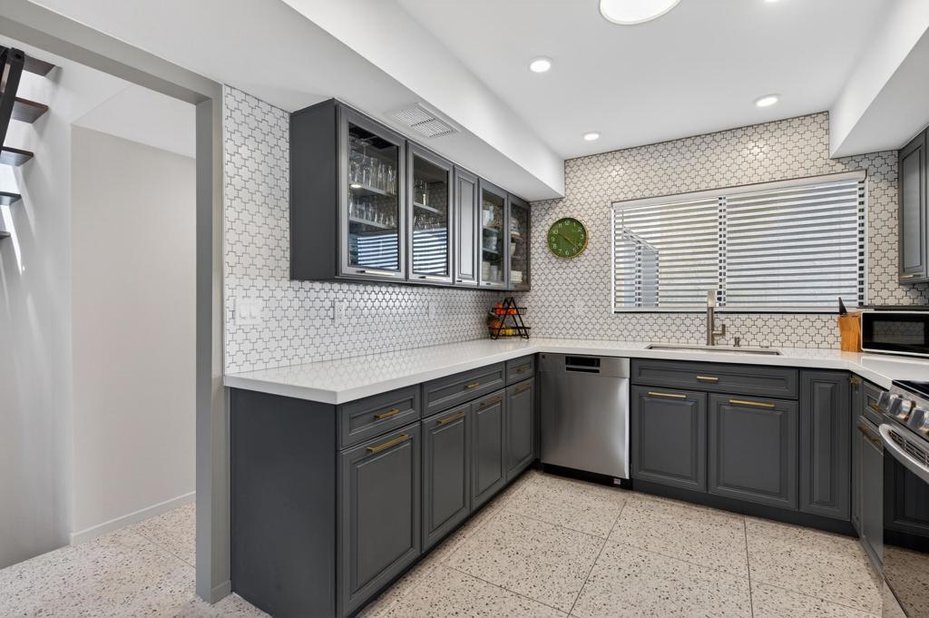 2600 S Palm Canyon Drive 48