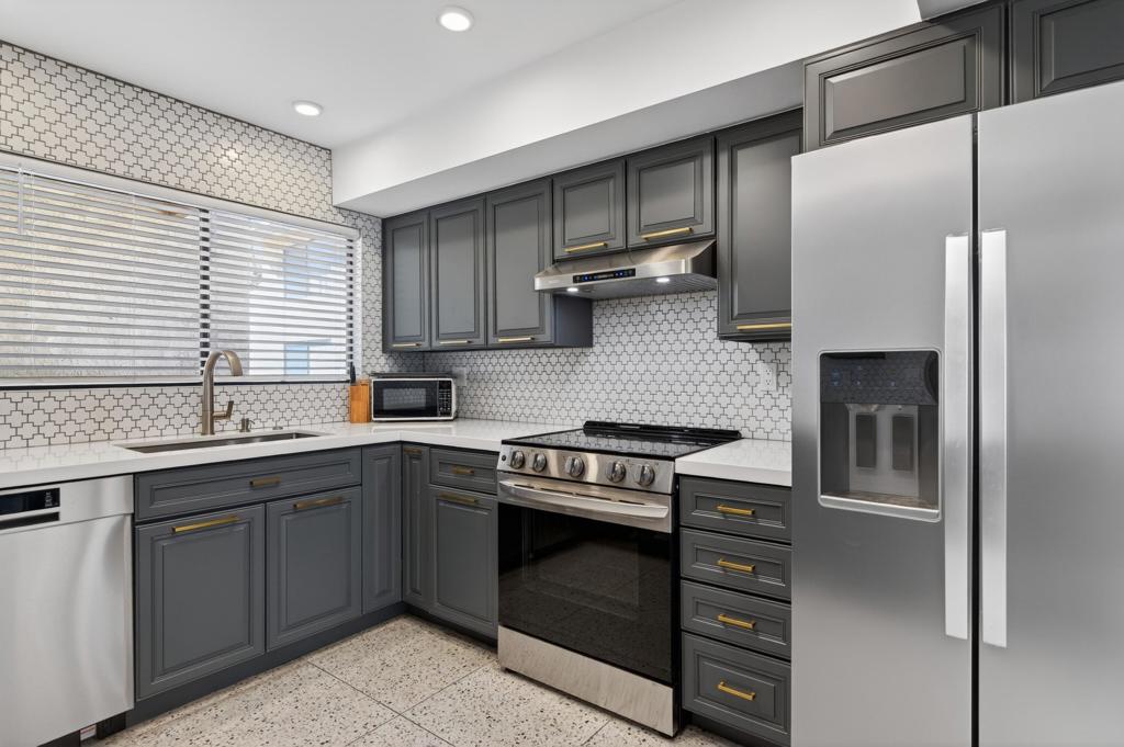 2600 S Palm Canyon Drive 48